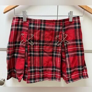 Vintage Super Low Fat super sexy mini skirt in school girl red plaid in size xs.